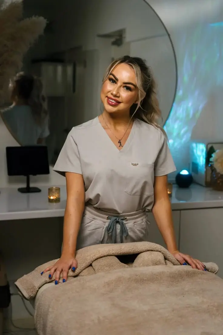 Professional Massage Therapist Raaha Center